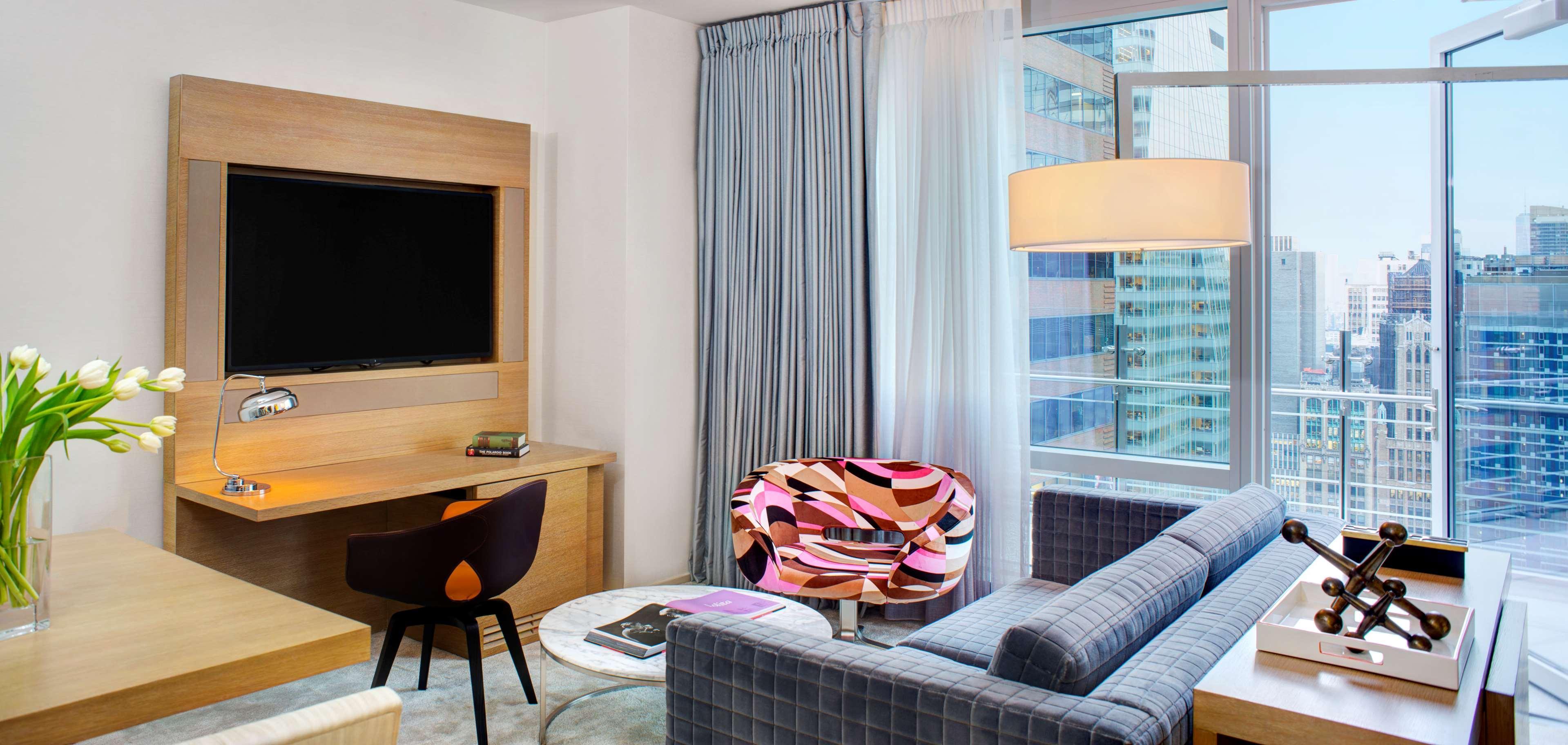 Готель Hyatt Centric Times Square Нью-Йорк Екстер'єр фото