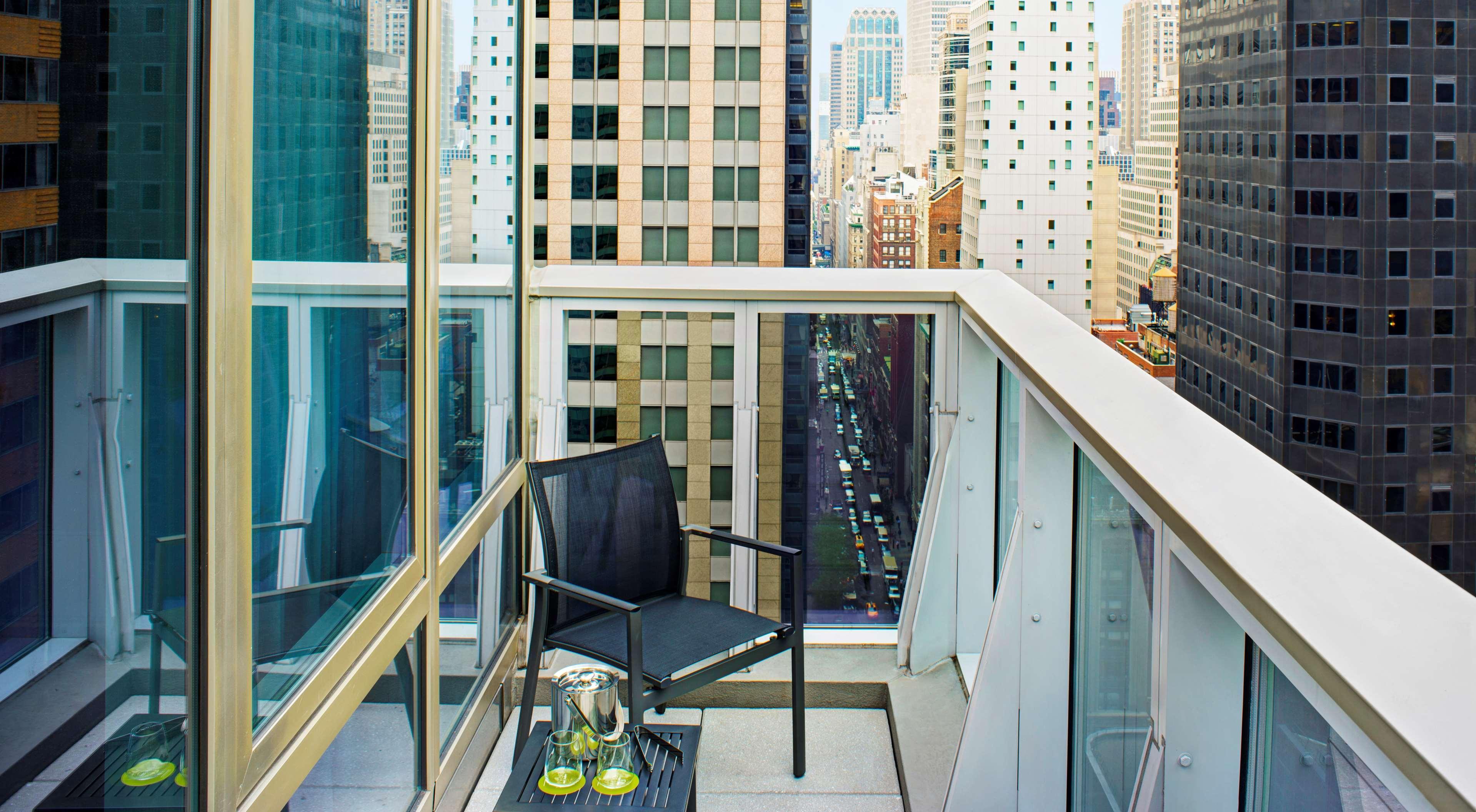 Готель Hyatt Centric Times Square Нью-Йорк Екстер'єр фото